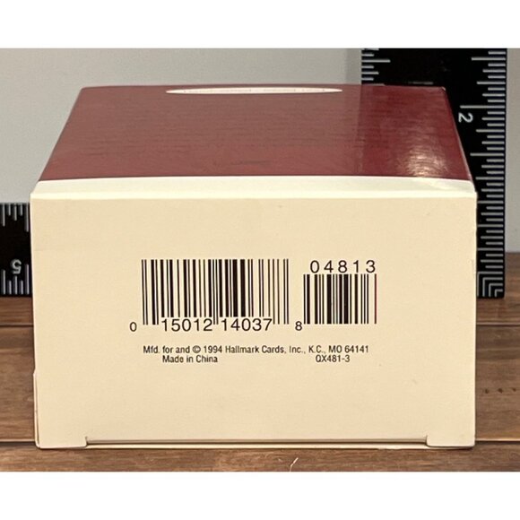 1994 HALLMARK KEEPSAKE ORNAMENT QX481-3 LUCINDA AND TEDDY BEAR GIFT GIRL - Picture 3 of 7